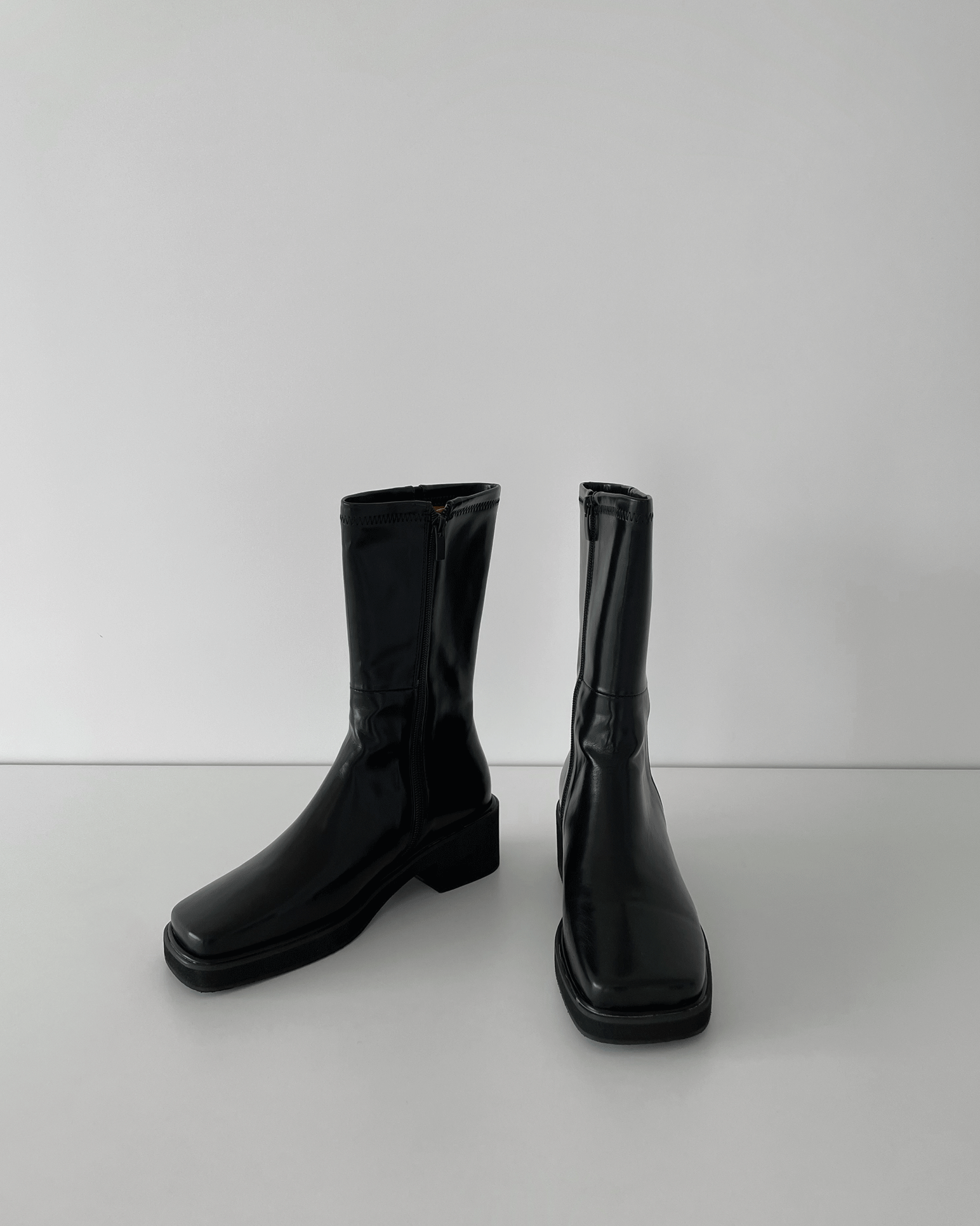 Short boots